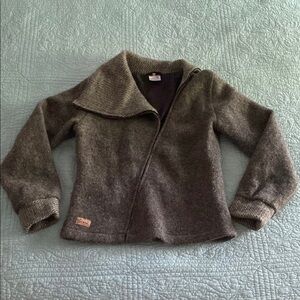 Diagonal Zip Wool Jacket with Collared Neckline